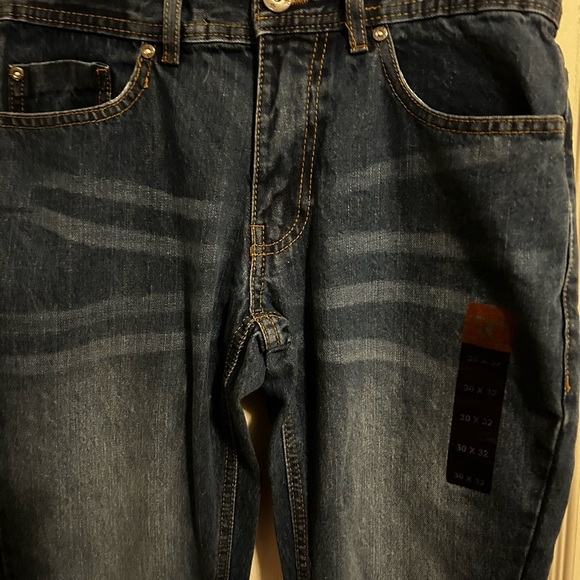 Classic Indigo Straight Men's Jeans - Picture 3 of 9